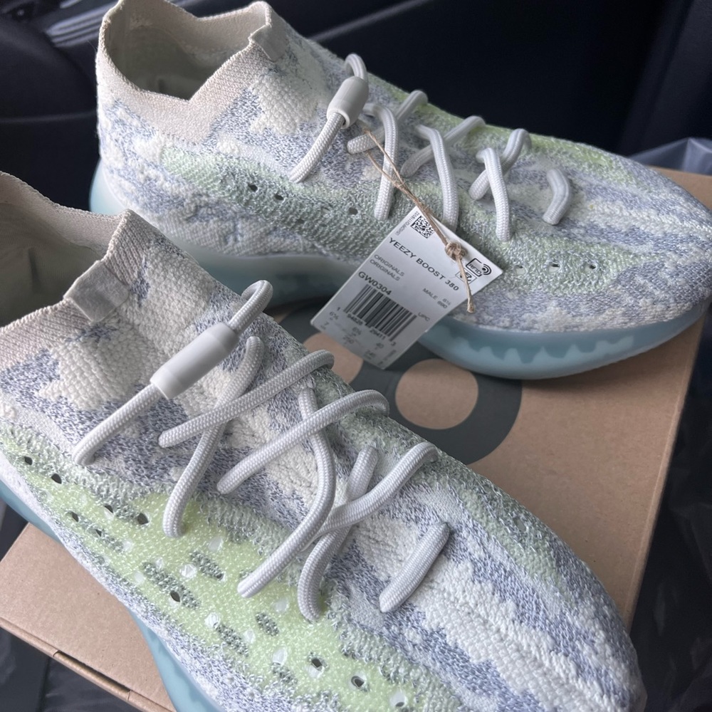 Yeezy 300